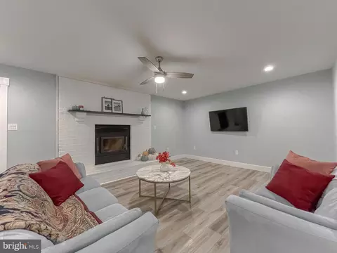 Living - 13630 Dowell Rd, Solomons, MD 20688 photo 1 of 4