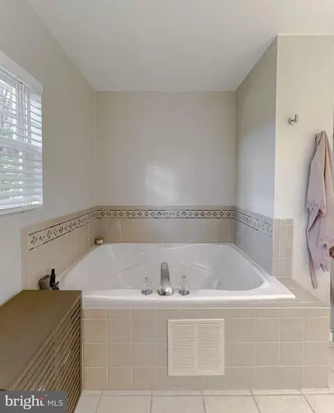 Bath - 13630 Dowell Rd, Solomons, MD 20688 photo 10 of 12