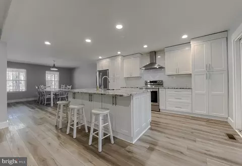 Kitchen - 13630 Dowell Rd, Solomons, MD 20688 photo 9 of 10