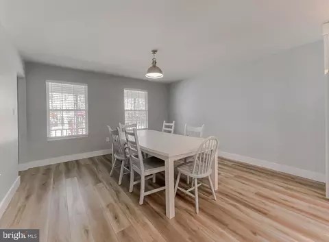 Dining - 13630 Dowell Rd, Solomons, MD 20688 photo 3 of 4