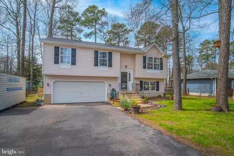 11551 San Rafael Rd, Lusby, MD 20657