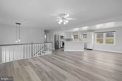 Entry Way - 11303 Kinder Ln, Dunkirk, MD 20754 photo 3 of 8