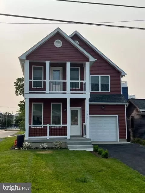 9215 Chesapeake Ave, North Beach, MD 20714