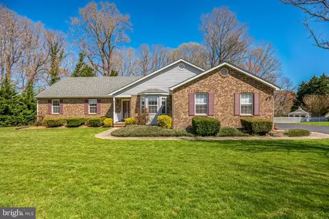 540 Small Reward Rd, Huntingtown, MD 20639