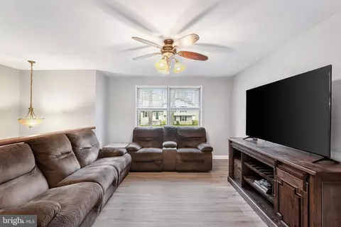 Living - 11467 Rawhide Rd, Lusby, MD 20657 photo 4 of 5