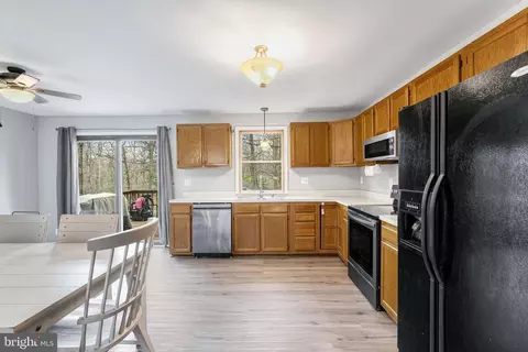 Kitchen - 11467 Rawhide Rd, Lusby, MD 20657 photo 2 of 3