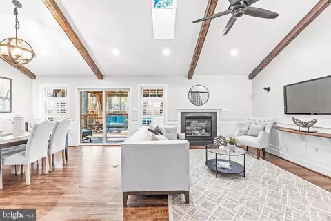 Living - 13541 Osprey Ln, Solomons, MD 20688 photo 1 of 4