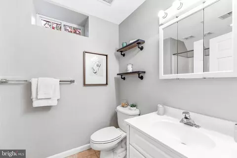 Bath - 13541 Osprey Ln, Solomons, MD 20688 photo 6 of 7
