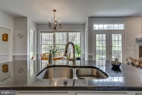 Kitchen - 13406 Lore Pines Ln, Solomons, MD 20688 photo 6 of 7