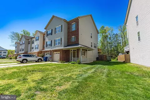 398 Cambridge Pl, Prince Frederick, MD 20678