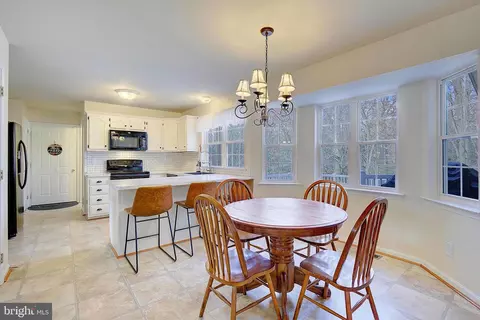 Dining - 2750 Icehouse Ct, Dunkirk, MD 20754 photo 4 of 4