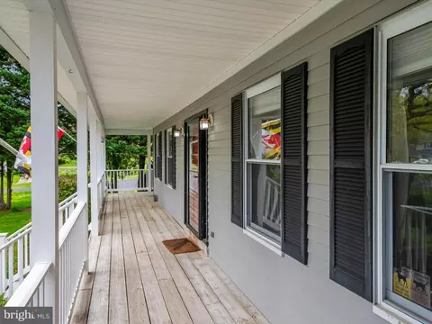 Exterior - 3415 Smithville Dr, Dunkirk, MD 20754 photo 6 of 16
