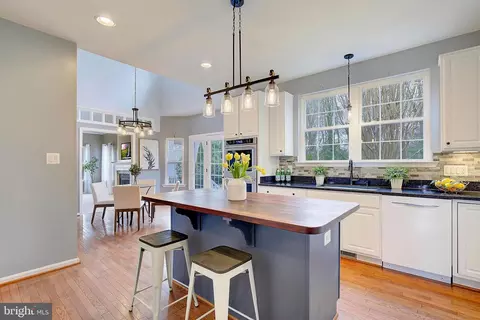 Kitchen - 3370 Lancer Ct, Dunkirk, MD 20754 photo 5 of 6
