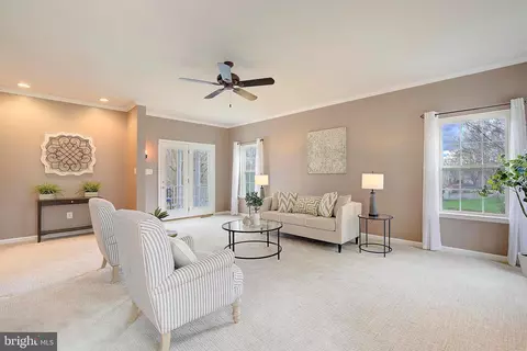 Living - 3370 Lancer Ct, Dunkirk, MD 20754 photo 2 of 6