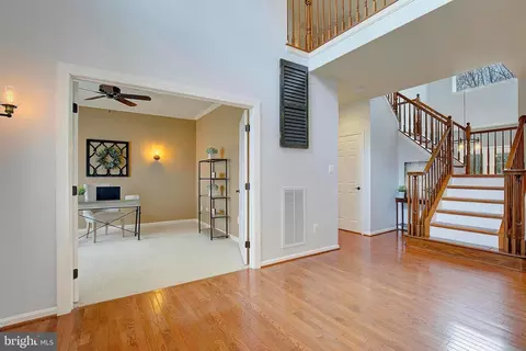 Living - 3370 Lancer Ct, Dunkirk, MD 20754 photo 1 of 6