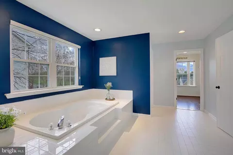 Bath - 3370 Lancer Ct, Dunkirk, MD 20754 photo 6 of 8