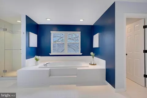 Bath - 3370 Lancer Ct, Dunkirk, MD 20754 photo 3 of 8