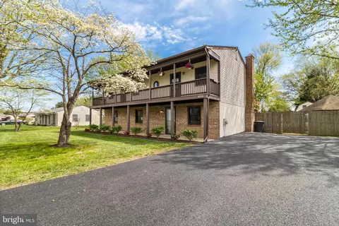 6058 Dusk Dr, Prince Frederick, MD 20678