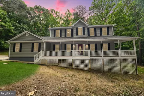 1905 Harvest Grove Ln, Prince Frederick, MD 20678
