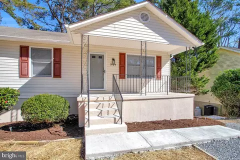 904 Guadaloupe Trl, Lusby, MD 20657