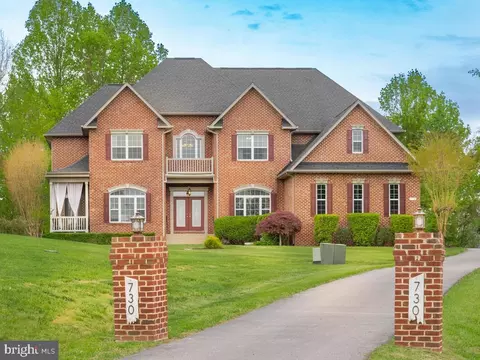 730 Lazy Creek Ln, Huntingtown, MD 20639