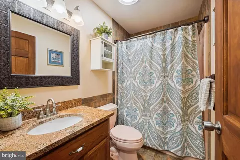 Bath - 3520 Old Jones Rd, Dunkirk, MD 20754 photo 1 of 2