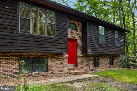 426 Longhorn Ct, Lusby, MD 20657