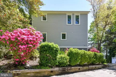 12158 Laramie Ln, Lusby, MD 20657