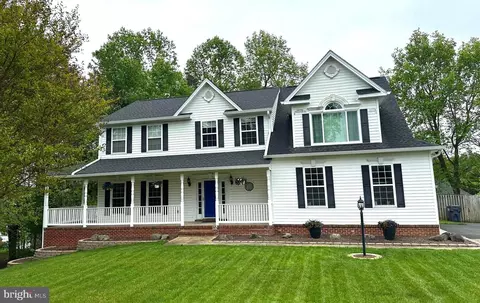 475 Sablewood Dr, Huntingtown, MD 20639