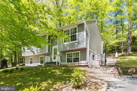Exterior - 494 Cardinal Dr, Lusby, MD 20657 photo 2 of 10