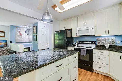 Kitchen - 494 Cardinal Dr, Lusby, MD 20657 photo 6 of 7