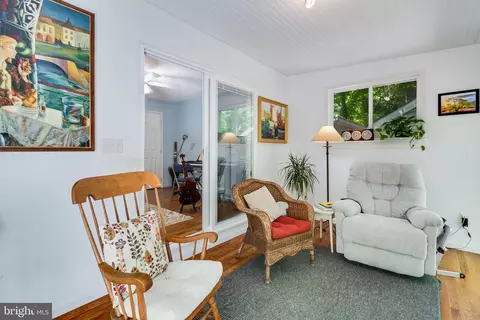Living - 494 Cardinal Dr, Lusby, MD 20657 photo 4 of 9