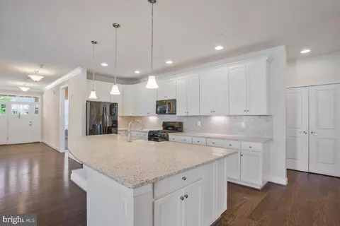 Entry Way - 13904 Ensign Rd, Solomons, MD 20688 photo 7 of 12