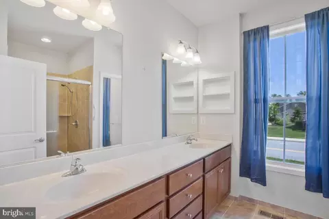 Entry Way - 13904 Ensign Rd, Solomons, MD 20688 photo 5 of 12