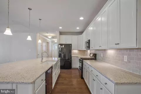 Entry Way - 13904 Ensign Rd, Solomons, MD 20688 photo 9 of 12