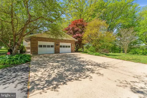 Exterior - 12730 Springfield Ct, Dunkirk, MD 20754 photo 3 of 12