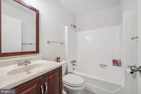 Bath - 12730 Springfield Ct, Dunkirk, MD 20754 photo 3 of 3