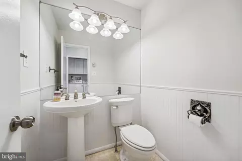 Bath - 12730 Springfield Ct, Dunkirk, MD 20754 photo 1 of 3