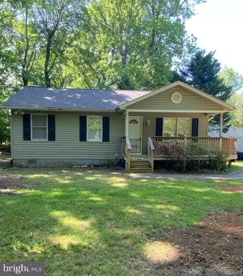 11246 Commanche Rd, Lusby, MD 20657