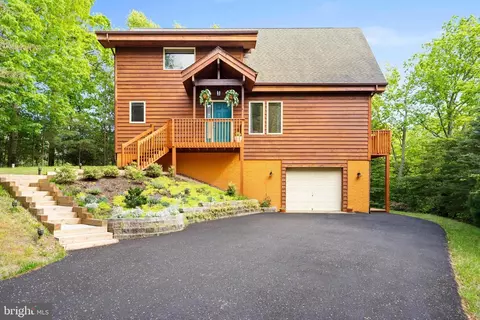 2715 Hatteras Ln, Lusby, MD 20657