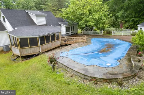 Exterior - 9514 Howes Rd, Dunkirk, MD 20754 photo 7 of 20
