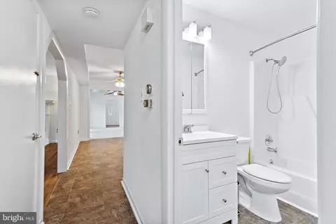Entry Way - 9514 Howes Rd, Dunkirk, MD 20754 photo 8 of 11