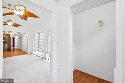 Entry Way - 9514 Howes Rd, Dunkirk, MD 20754 photo 3 of 11