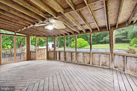 Exterior - 9514 Howes Rd, Dunkirk, MD 20754 photo 15 of 20