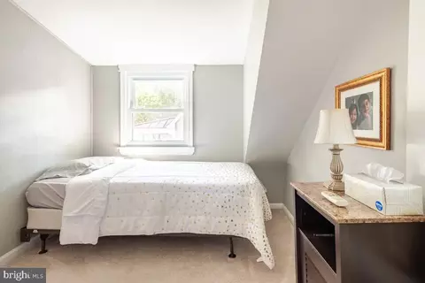 Bedroom - 3937 8th St, North Beach, MD 20714 photo 4 of 6