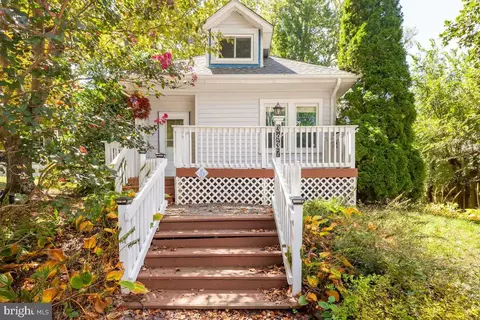 3937 8th St, North Beach, MD 20714