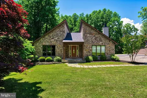 3251 Holland Cliffs Rd, Huntingtown, MD 20639