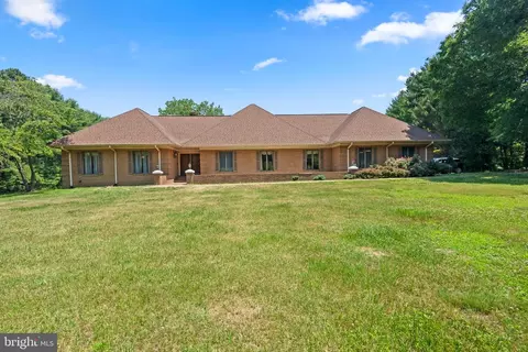 51 Little Tree Ln, Owings, MD 20736