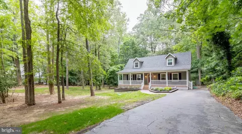 2120 Tamarac Trl, Lusby, MD 20657