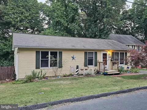 11640 Cowpoke Cir, Lusby, MD 20657